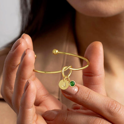 Brazalete con la piedra de  nacimento