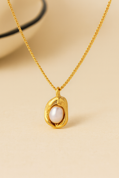 Colgante simple y clásico .